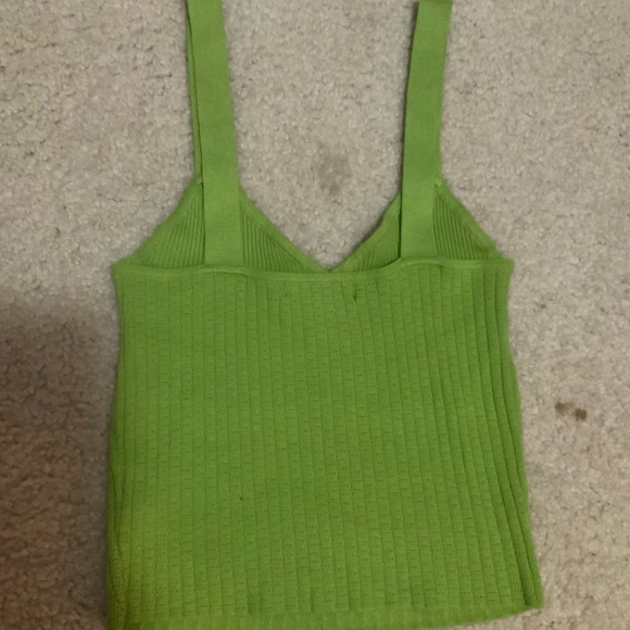 green knitted tank top - Picture 3 of 3